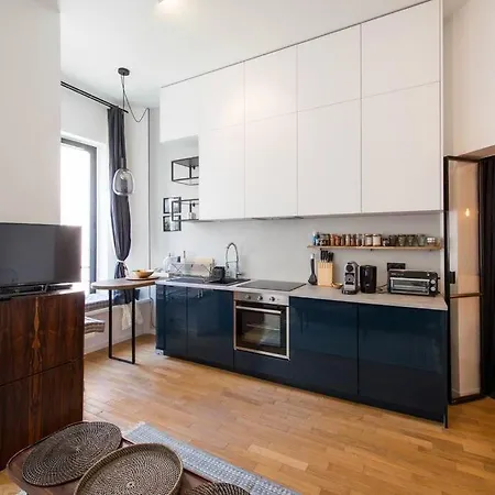 Superb In The Heart Of Apartment