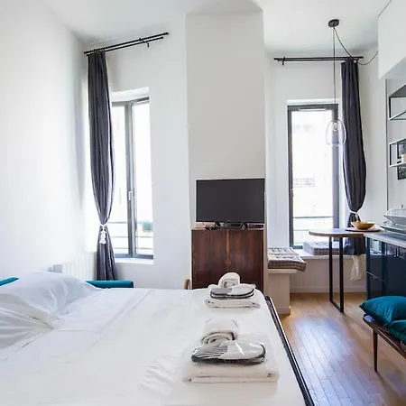 Superb In The Heart Of Paris